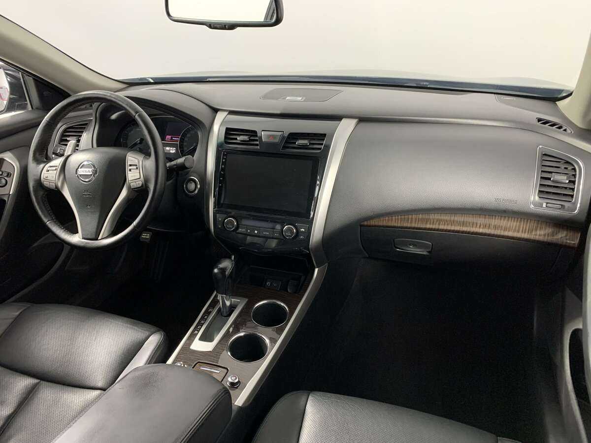 Nissan Teana с пробегом — 2015 год. Фото: #10