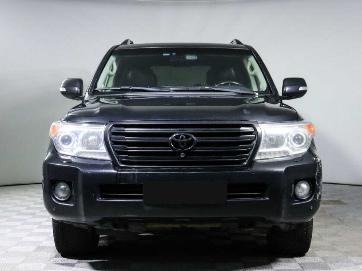 Toyota Land Cruiser с пробегом — 2012 год. Фото: #1