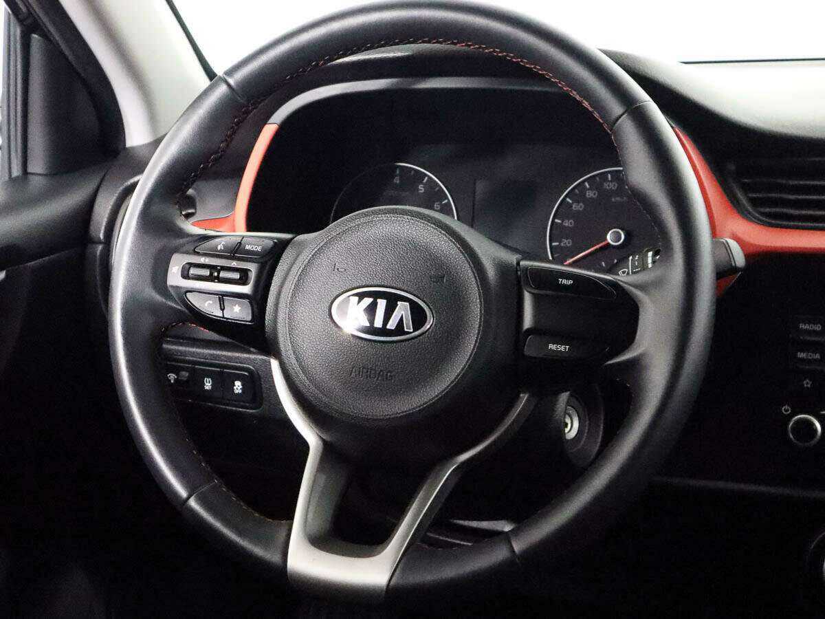 Kia Rio с пробегом — 2021 год. Фото: #11
