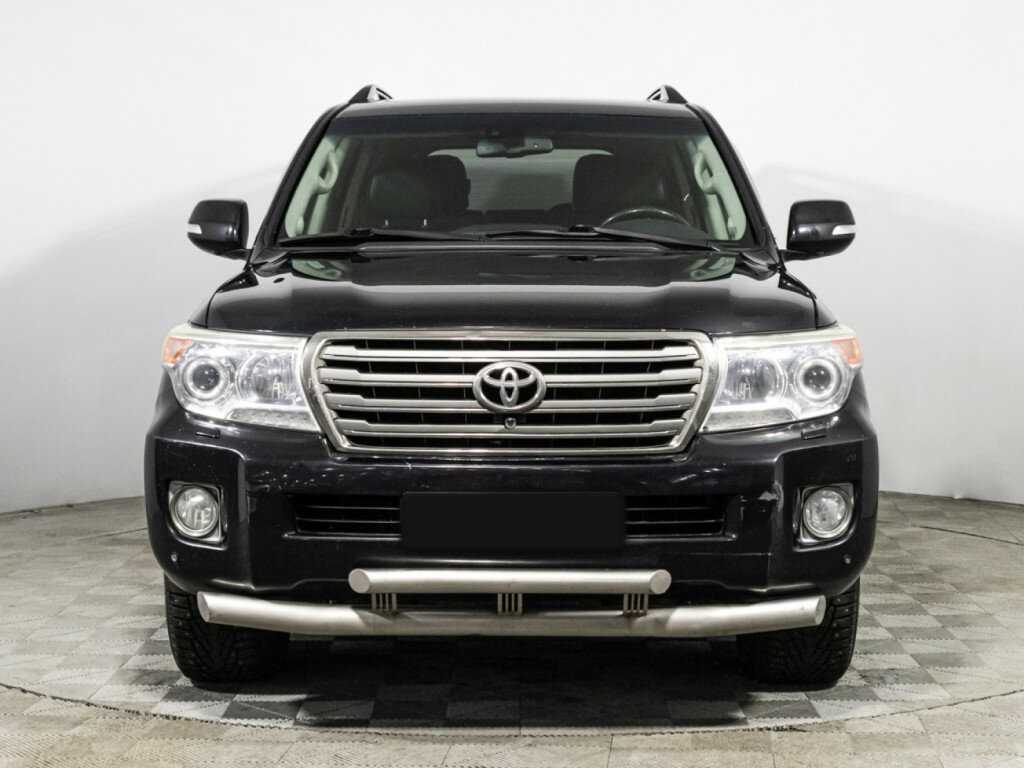 Toyota Land Cruiser с пробегом — 2013 год. Фото: #1