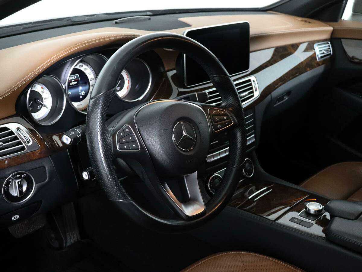 Mercedes-Benz CLS с пробегом — 2014 год. Фото: #7