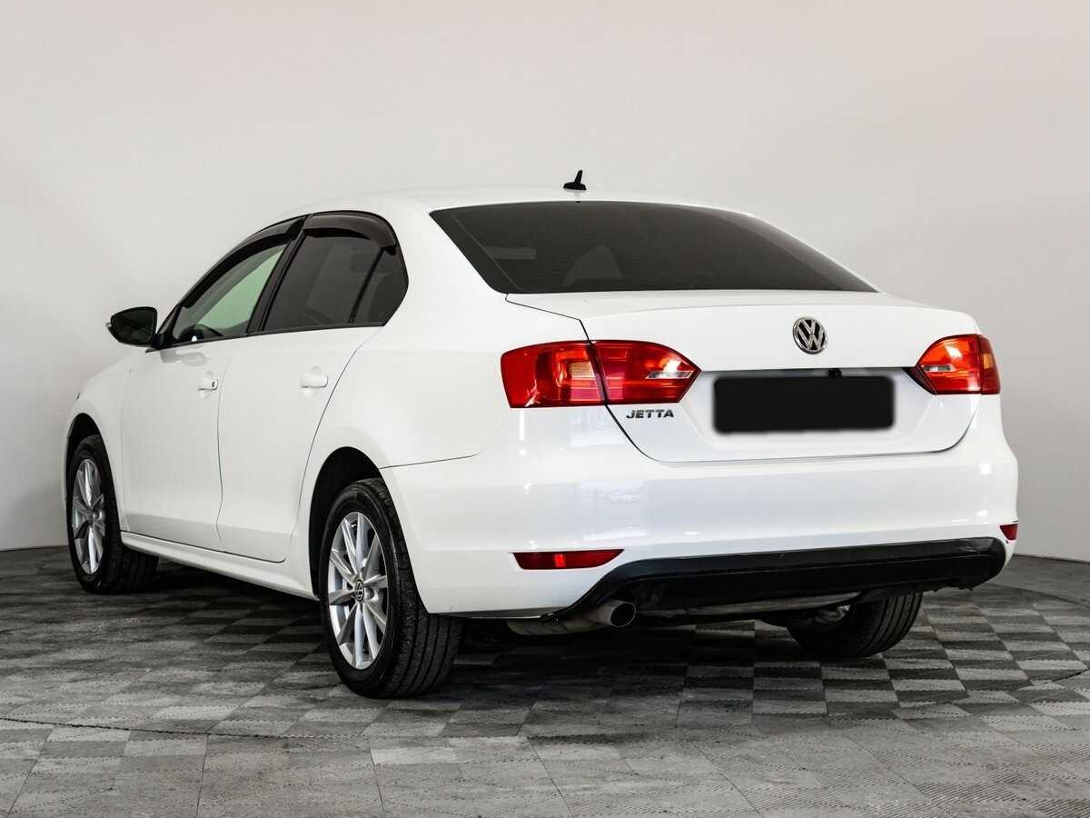 Volkswagen Jetta с пробегом — 2012 год. Фото: #5