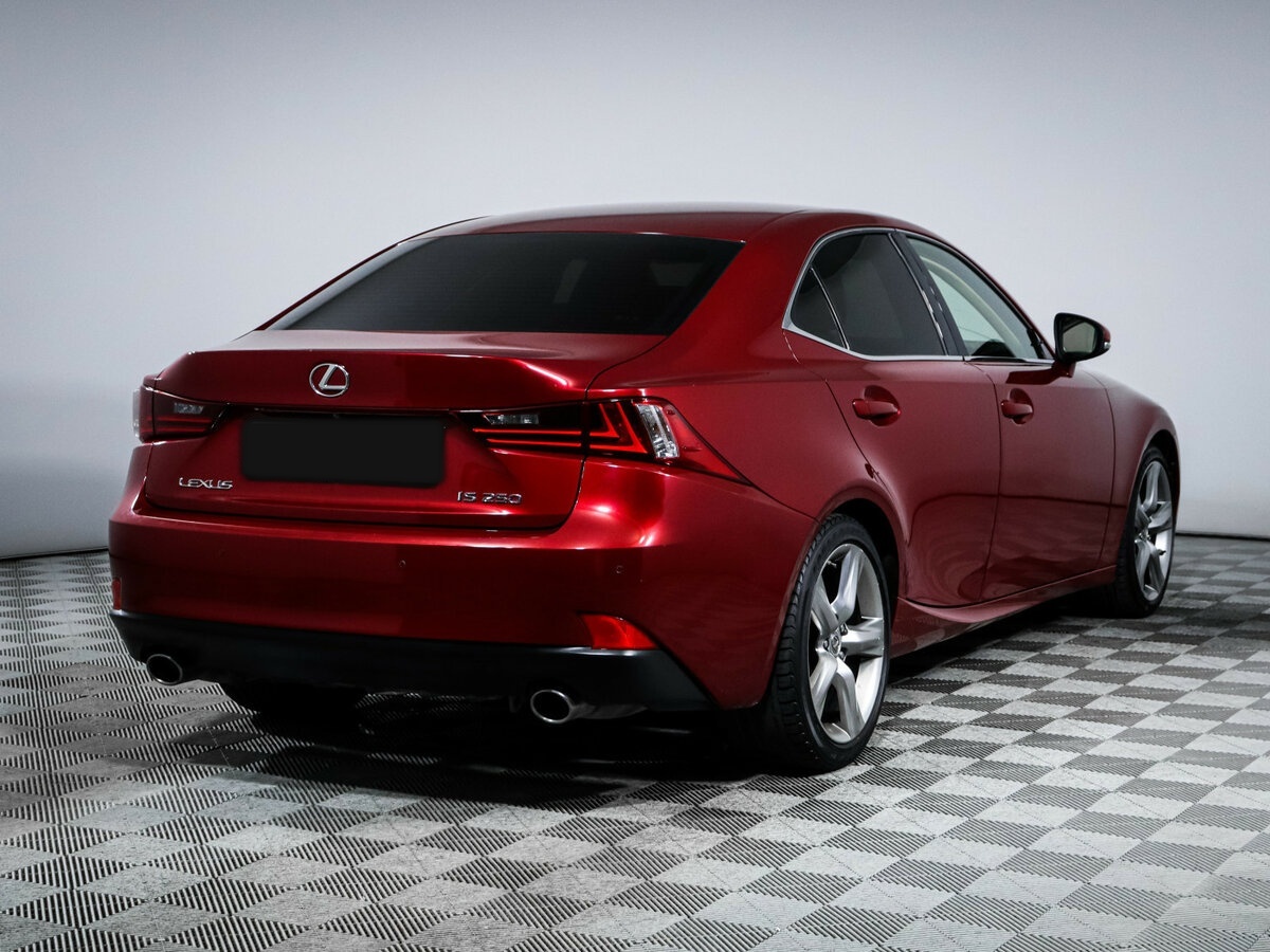 Lexus IS с пробегом — 2013 год. Фото: #3