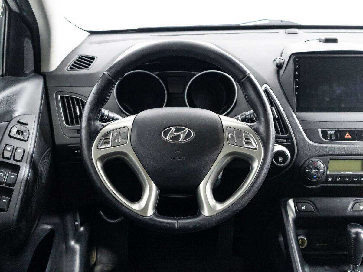 Hyundai ix35 с пробегом — 2011 год. Фото: #17