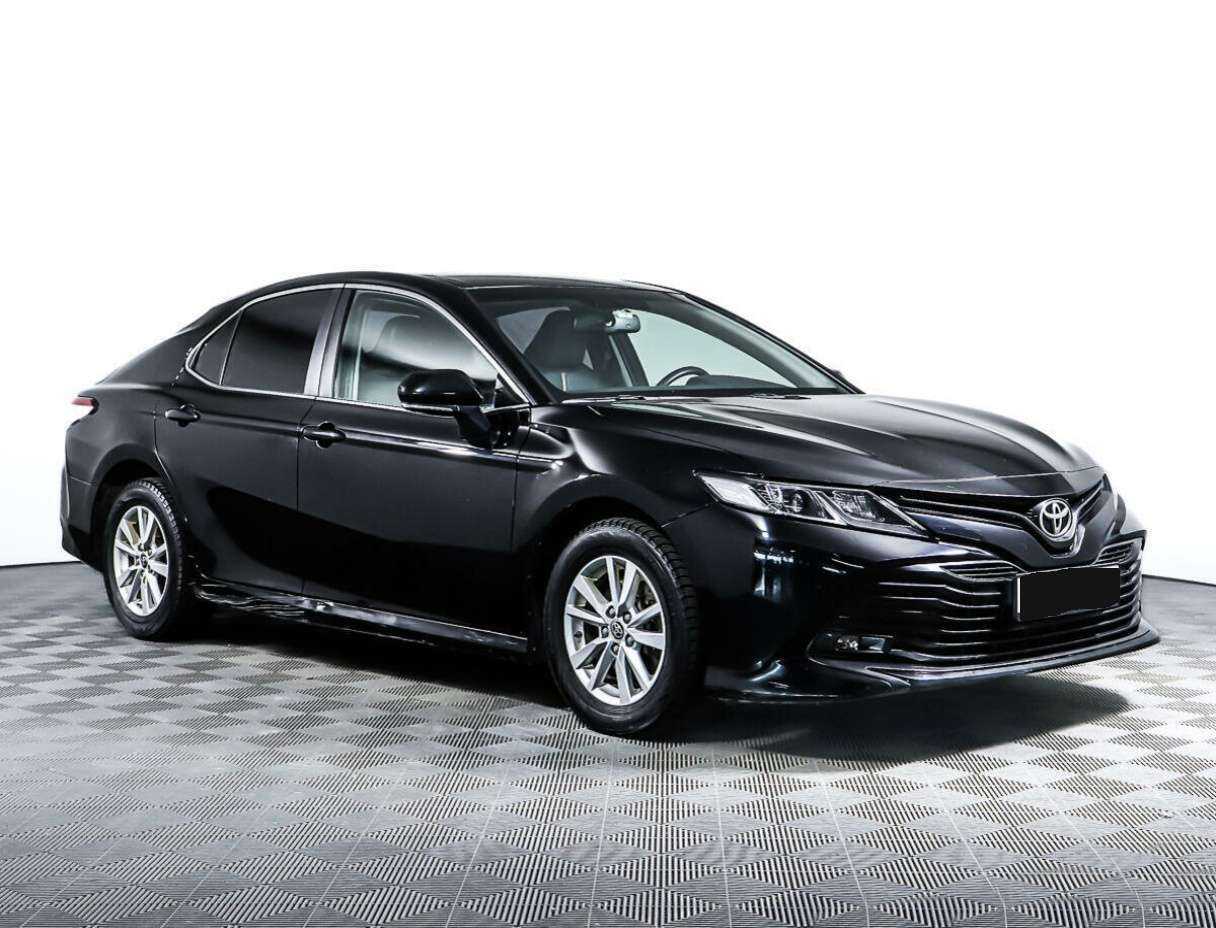 Toyota Camry с пробегом — 2020 год. Фото: #2