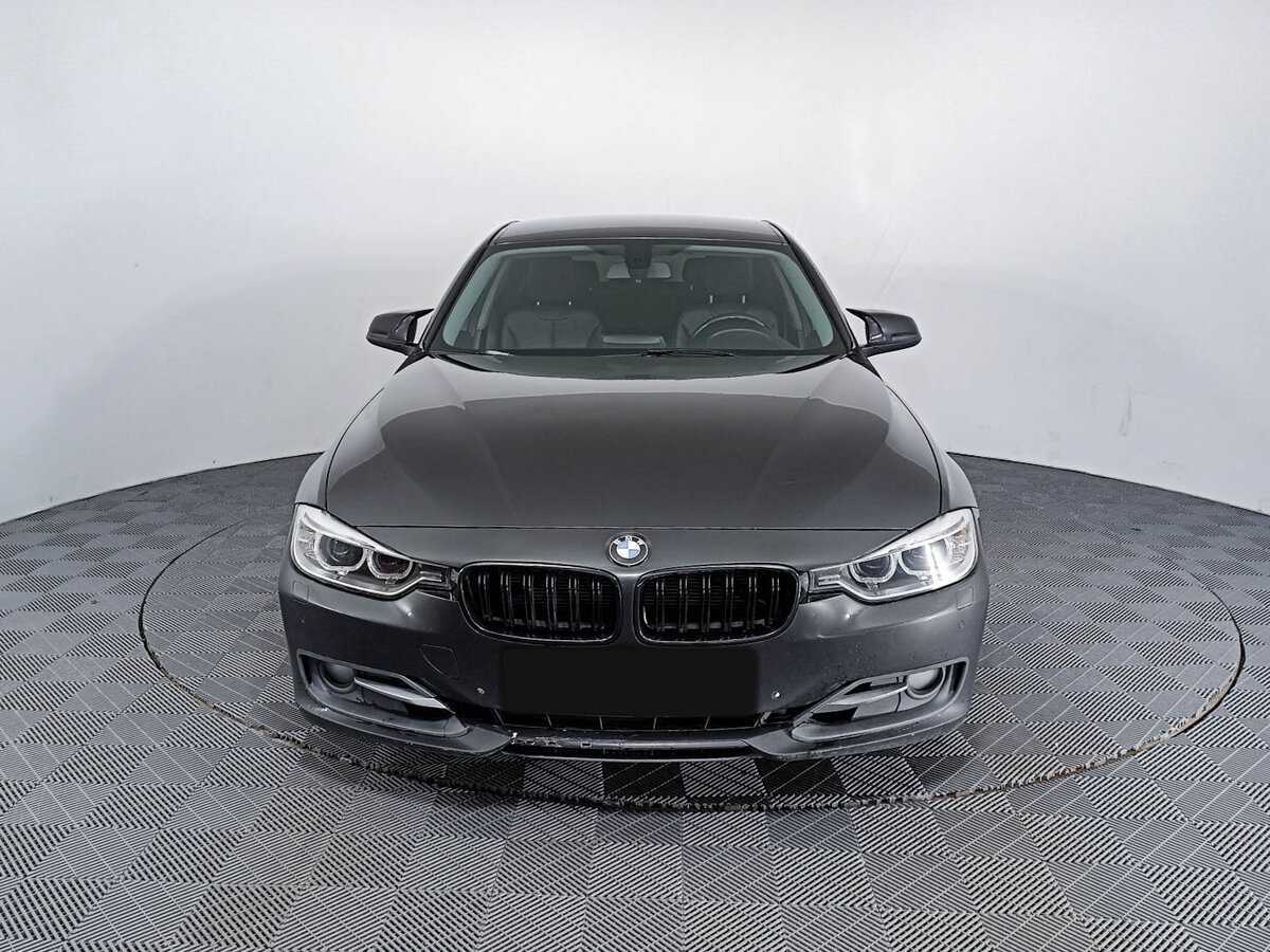 BMW 3 серии с пробегом — 2014 год. Фото: #1
