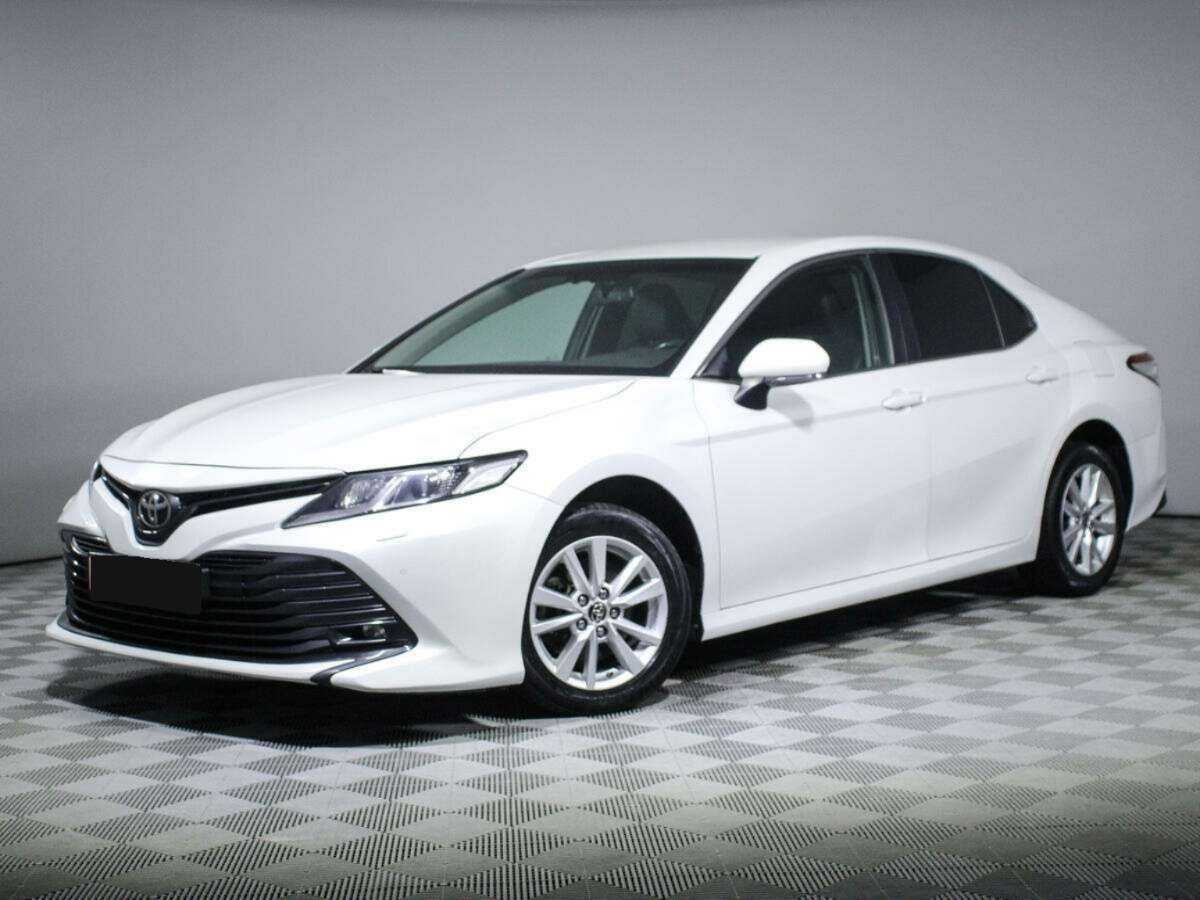 Toyota Camry с пробегом — 2020 год. Посмотреть фото