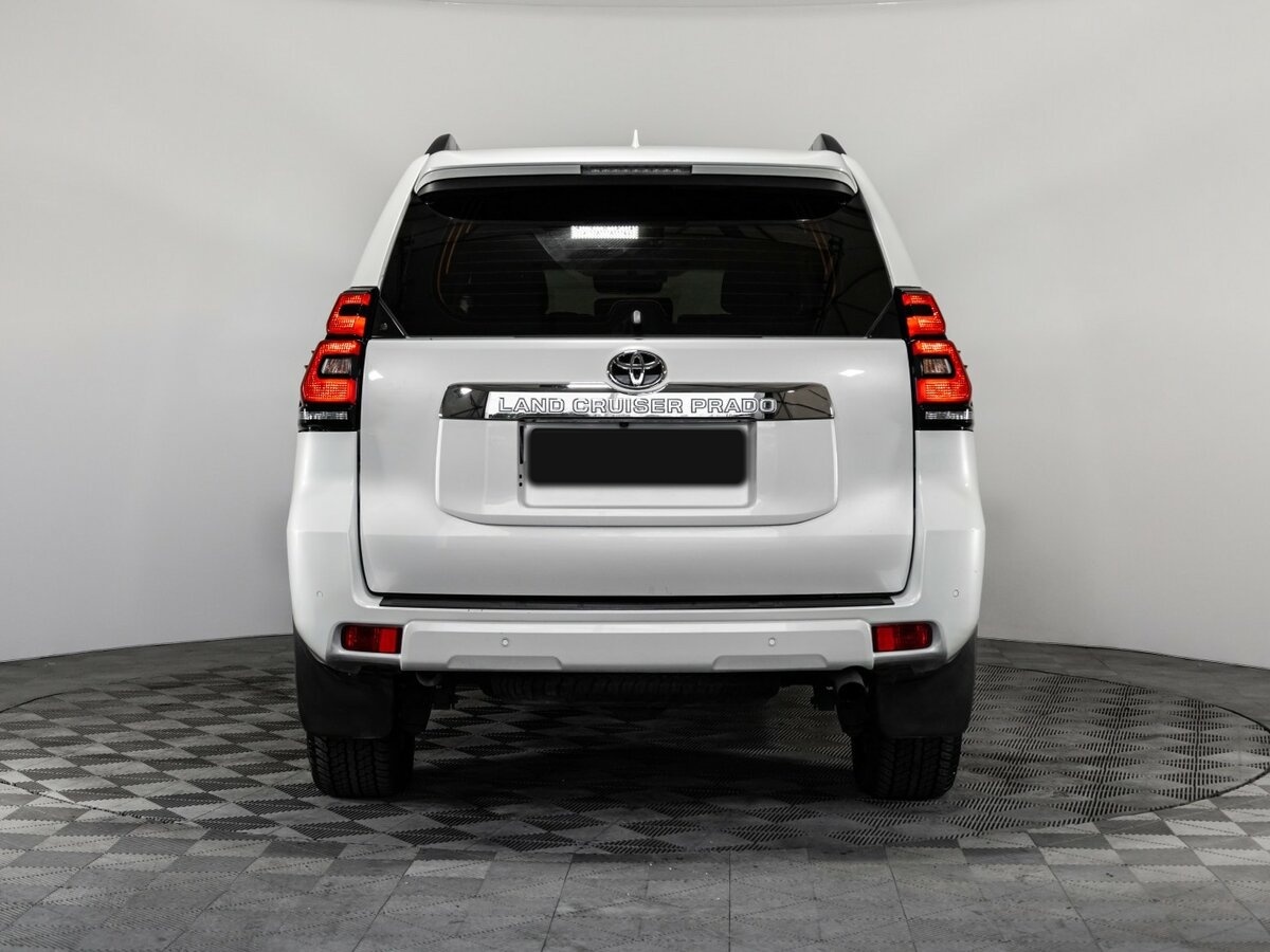 Toyota Land Cruiser Prado с пробегом — 2019 год. Фото: #5