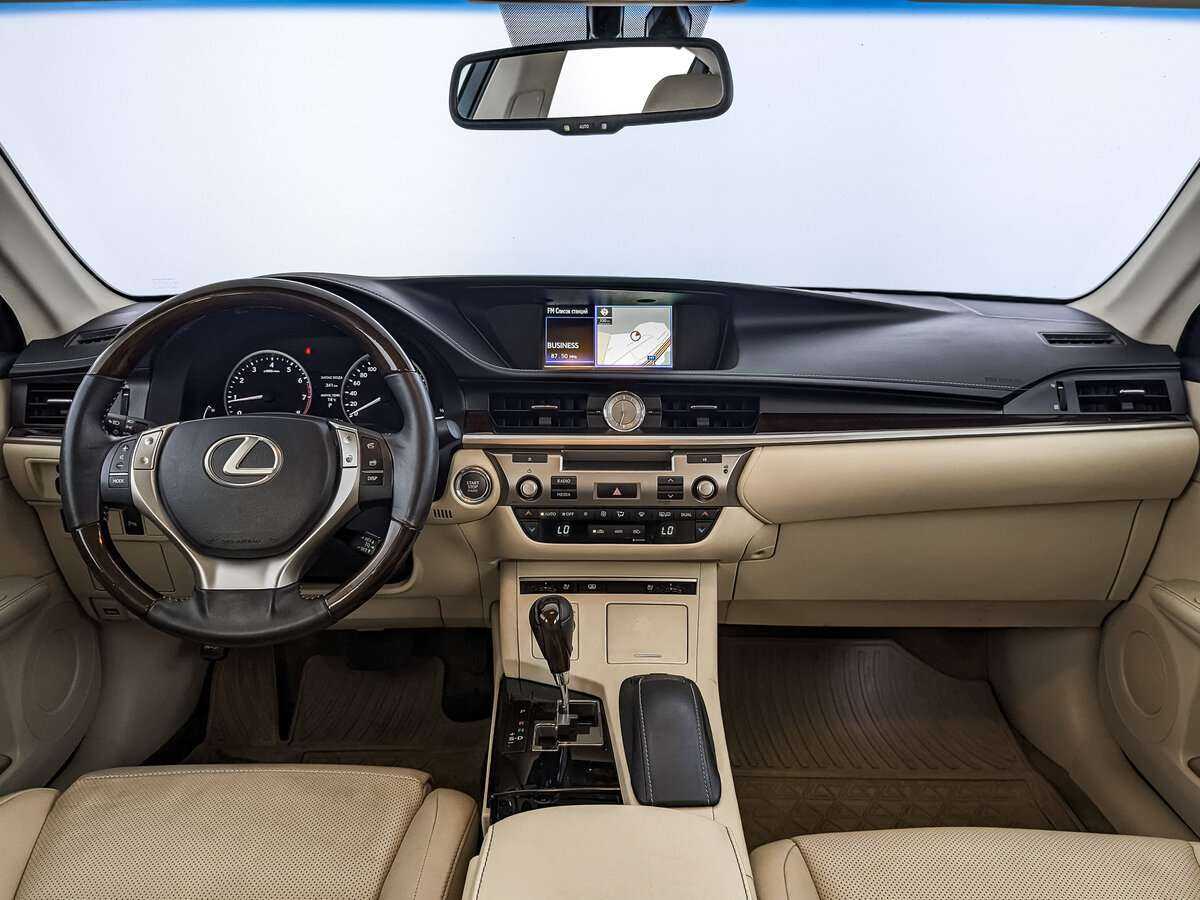 Lexus ES с пробегом — 2013 год. Фото: #9
