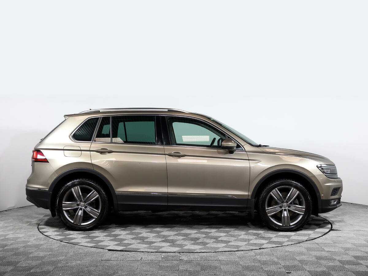 Volkswagen Tiguan с пробегом — 2017 год. Фото: #2