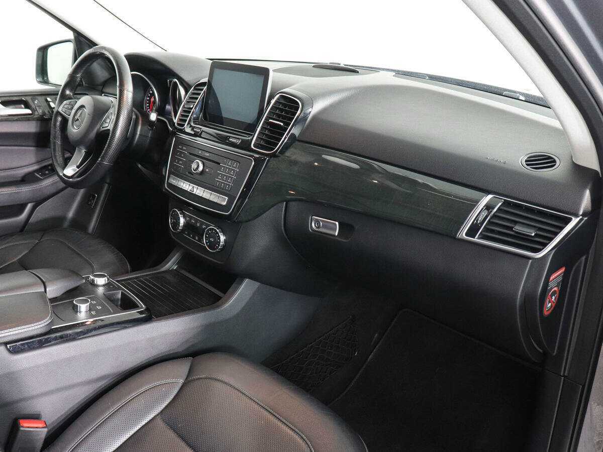 Mercedes-Benz GLE с пробегом — 2017 год. Фото: #9