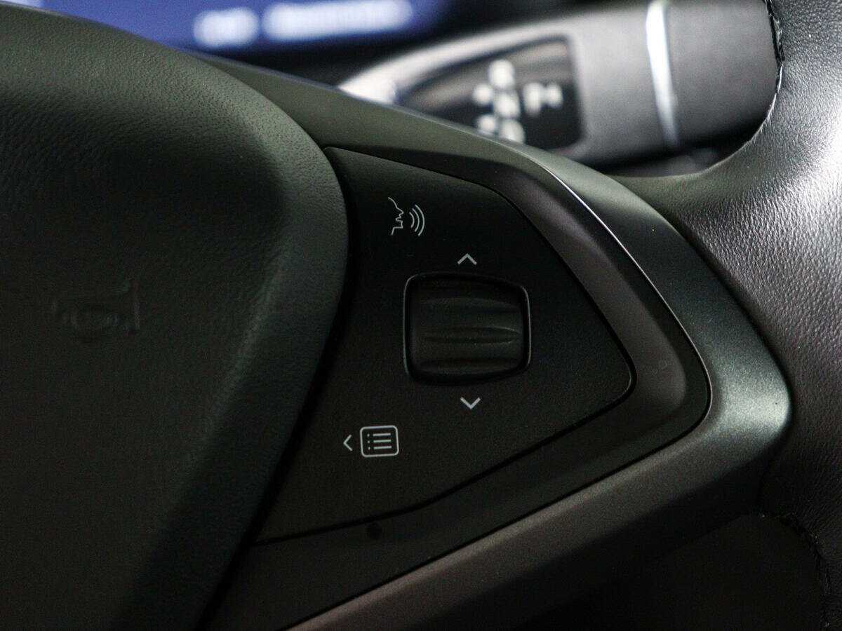 Tesla Model X с пробегом — 2019 год. Фото: #19