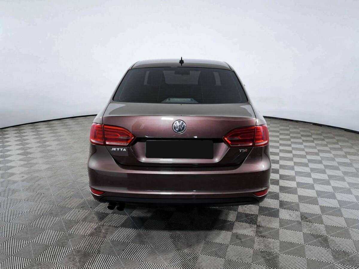 Volkswagen Jetta с пробегом — 2014 год. Фото: #5