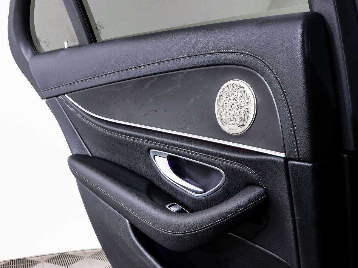 Mercedes-Benz E-Класс с пробегом — 2019 год. Фото: #21