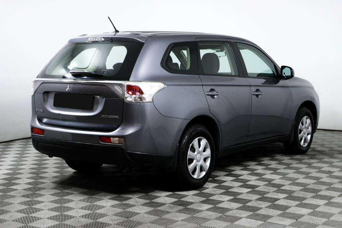 Mitsubishi Outlander с пробегом — 2012 год. Фото: #4