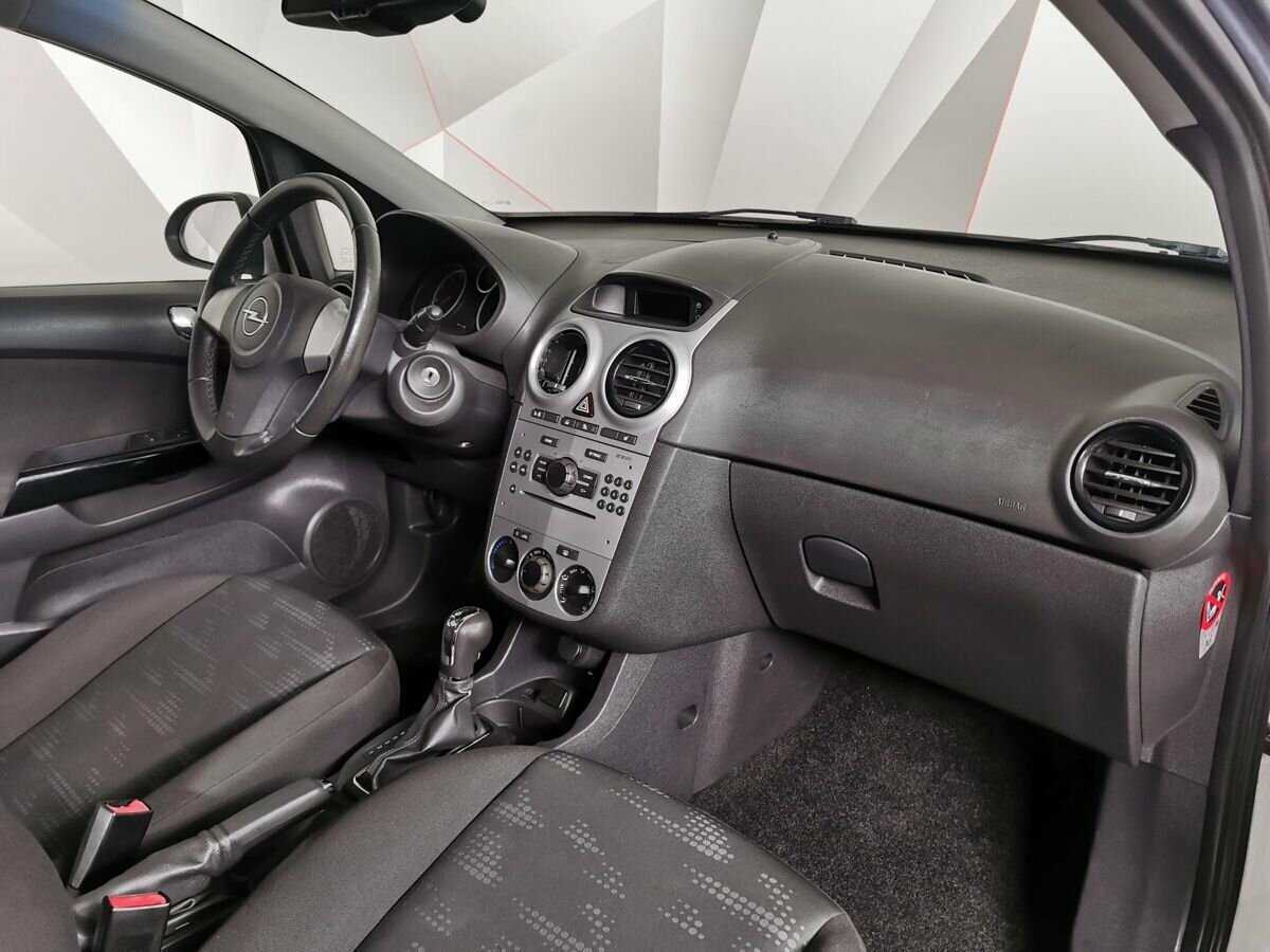 Opel Corsa с пробегом — 2011 год. Фото: #8