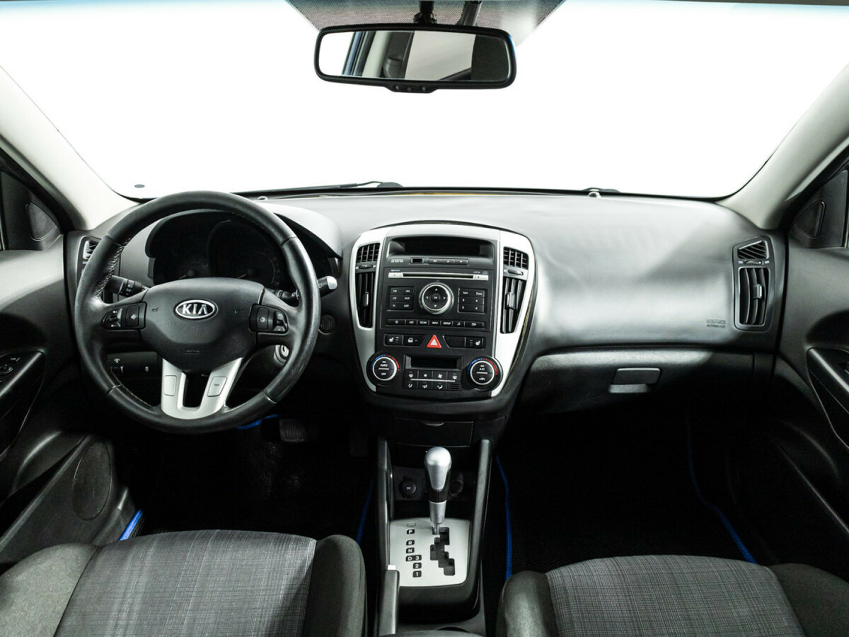 Kia Ceed с пробегом — 2011 год. Фото: #12