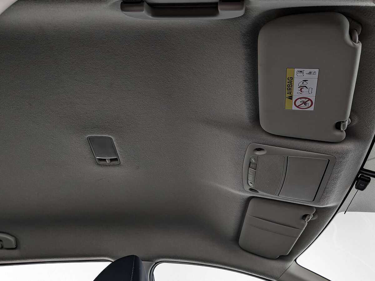Nissan Tiida с пробегом — 2015 год. Фото: #18