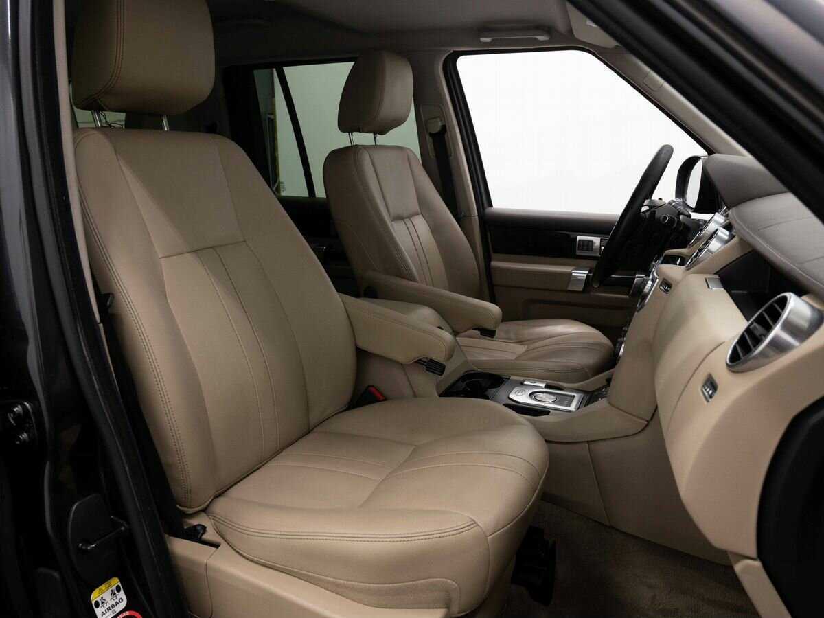 Land Rover Discovery с пробегом — 2014 год. Фото: #11