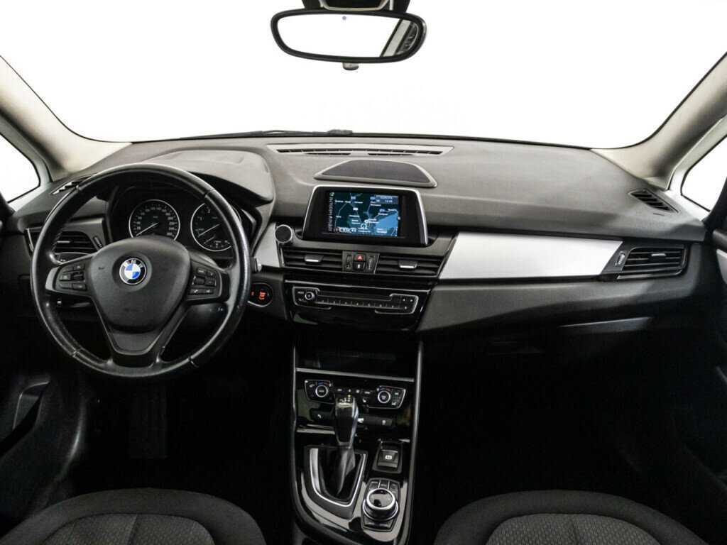 BMW 2 серии Gran Tourer с пробегом — 2017 год. Фото: #12