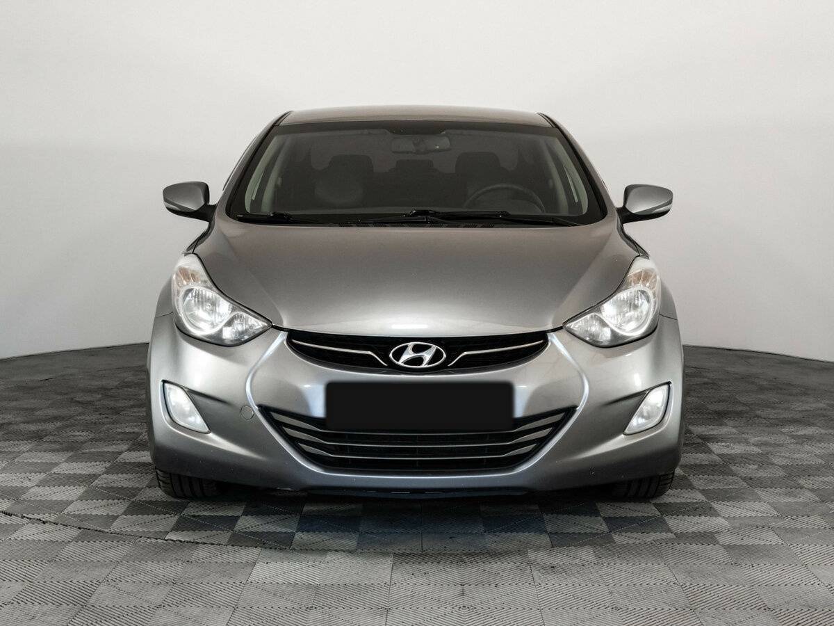 Hyundai Elantra с пробегом — 2011 год. Фото: #1