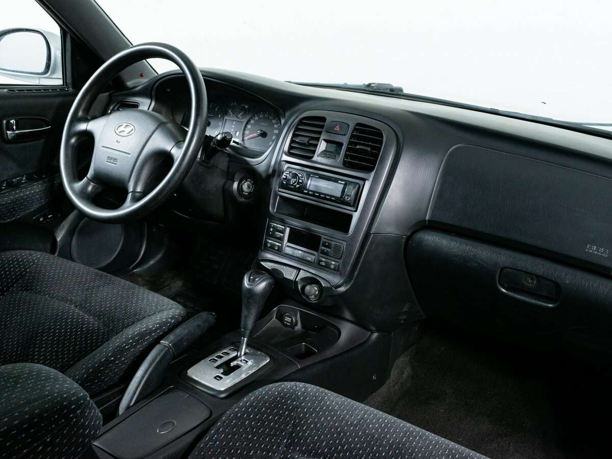 Hyundai Sonata с пробегом — 2006 год. Фото: #7