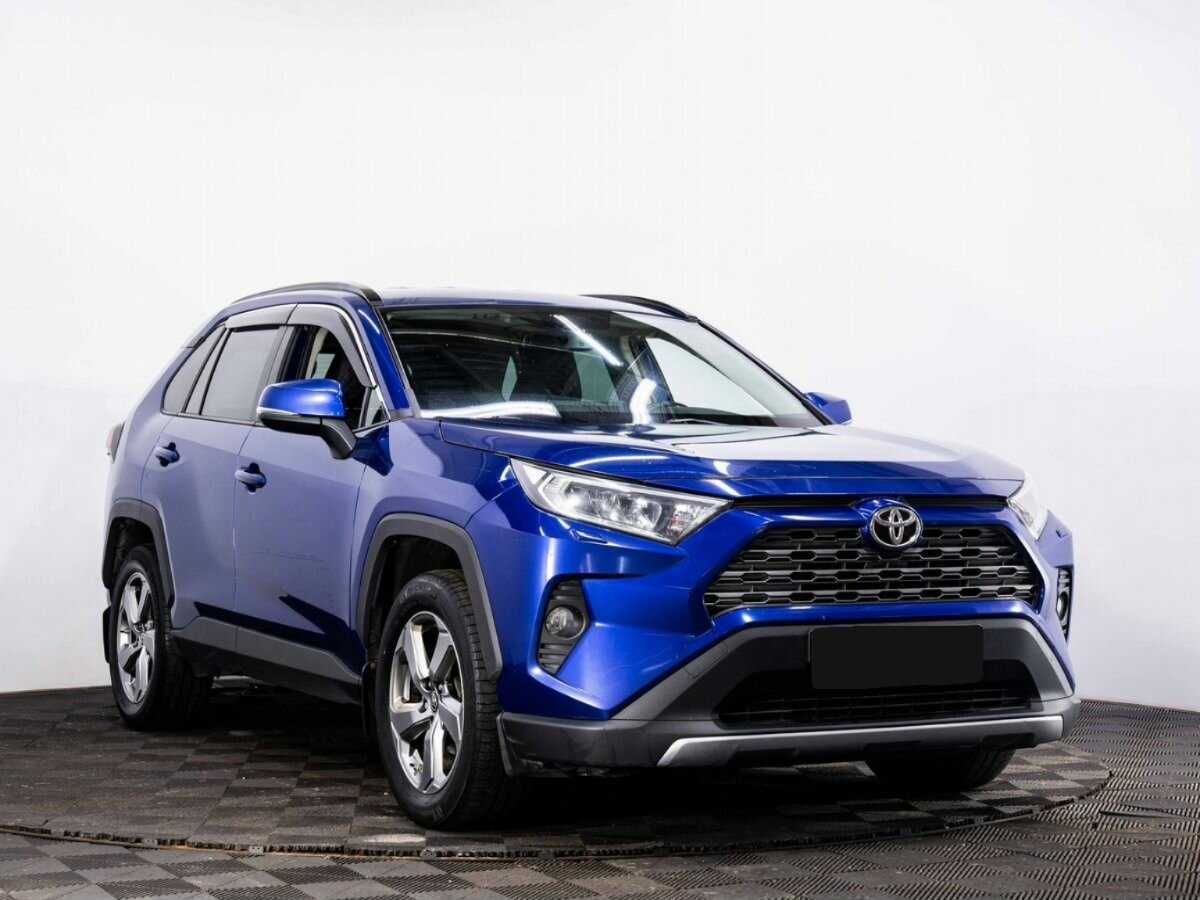 Toyota RAV4 с пробегом — 2021 год. Фото: #2
