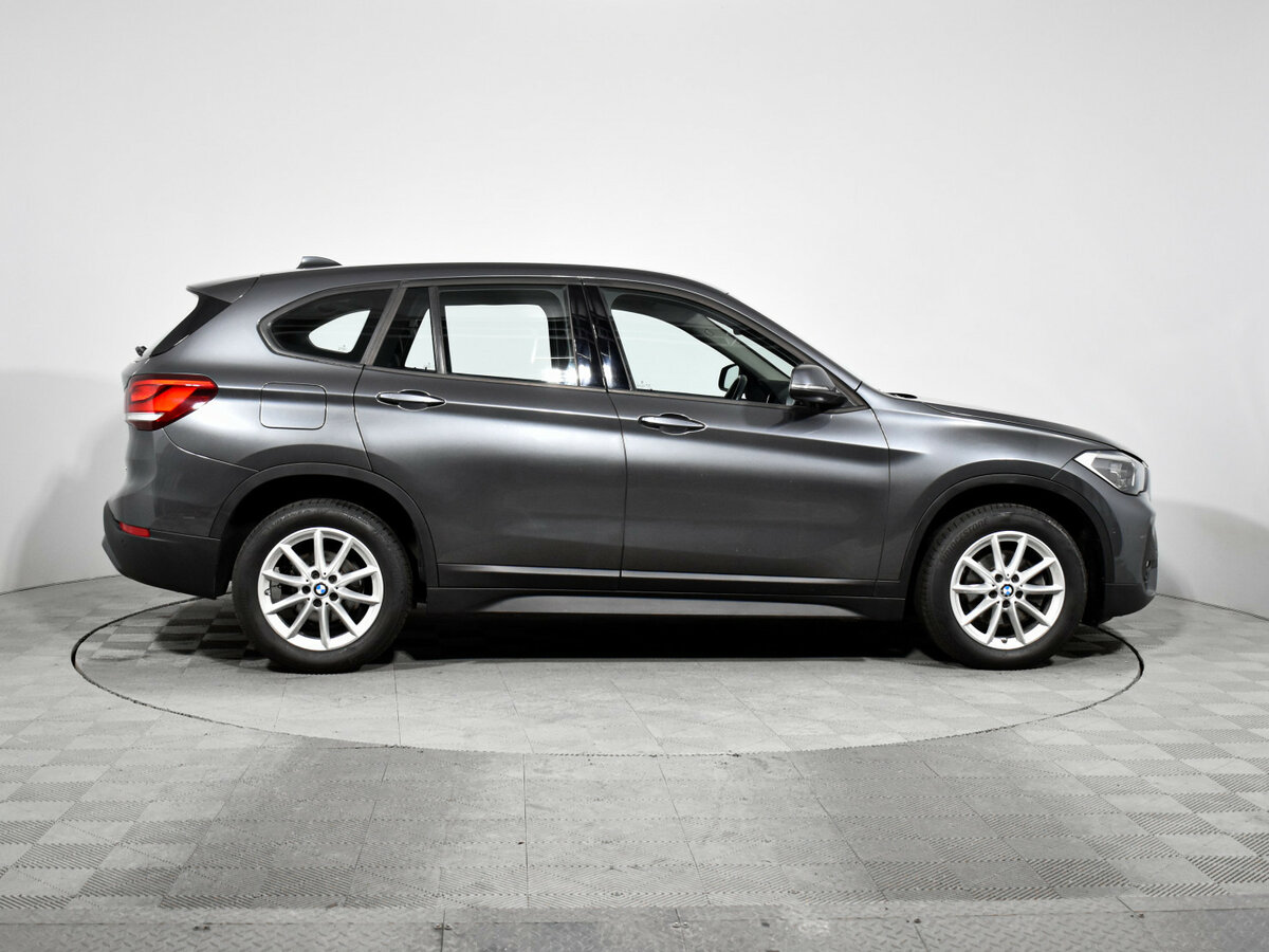 BMW X1 с пробегом — 2019 год. Фото: #3