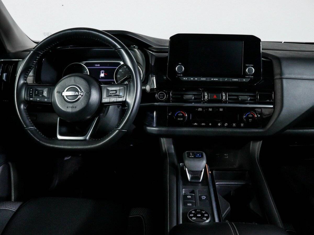 Nissan Pathfinder с пробегом — 2021 год. Фото: #11