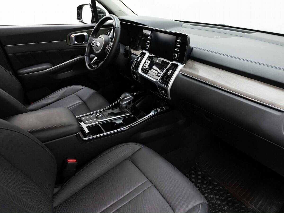 Kia Sorento с пробегом — 2020 год. Фото: #10