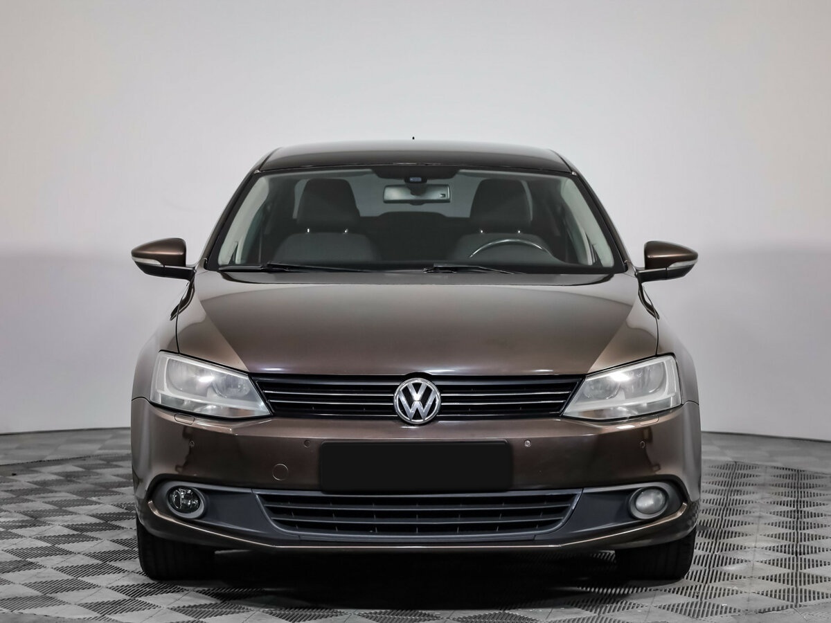 Volkswagen Jetta с пробегом — 2014 год. Фото: #1