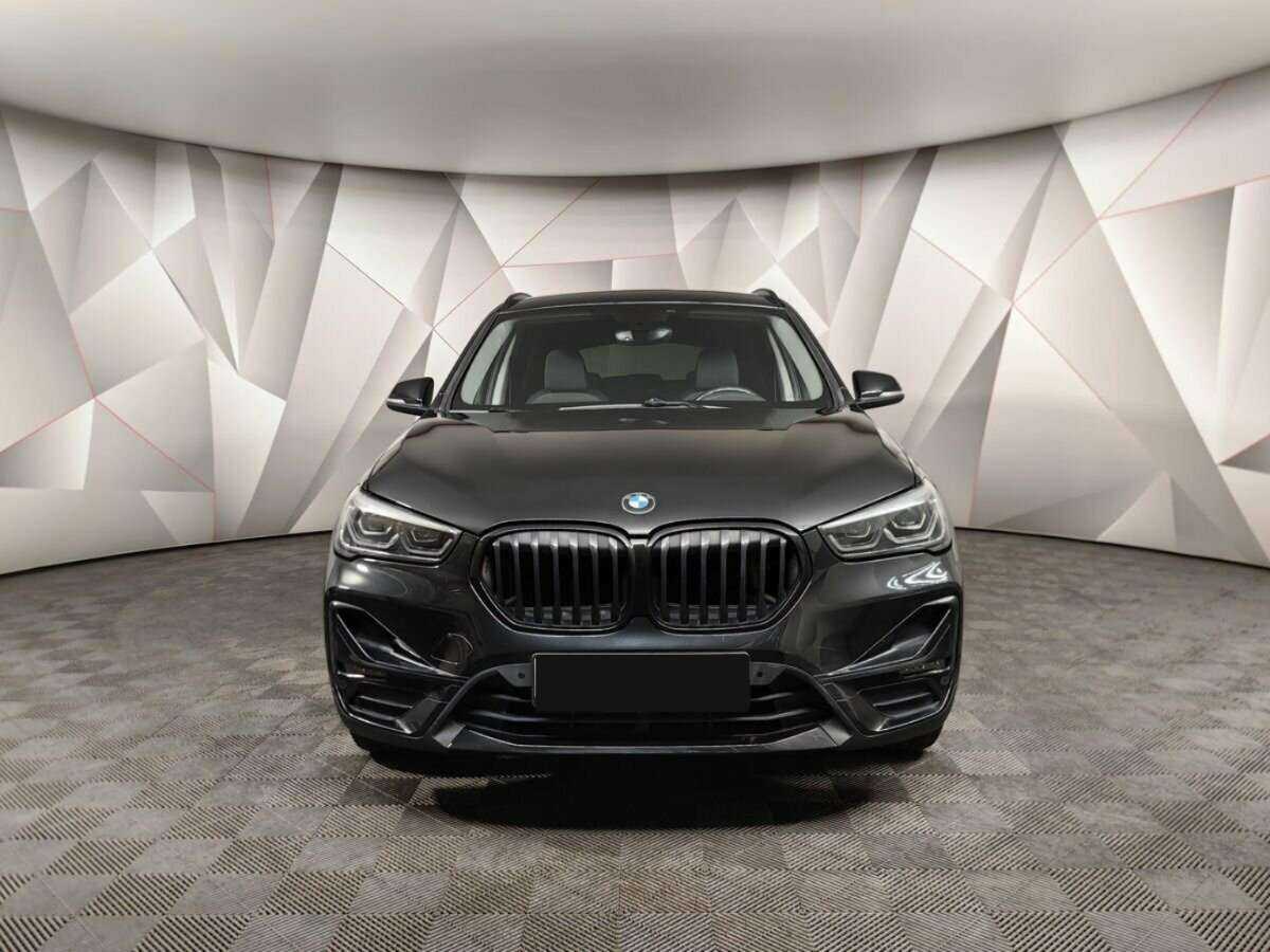BMW X1 с пробегом — 2020 год. Фото: #6
