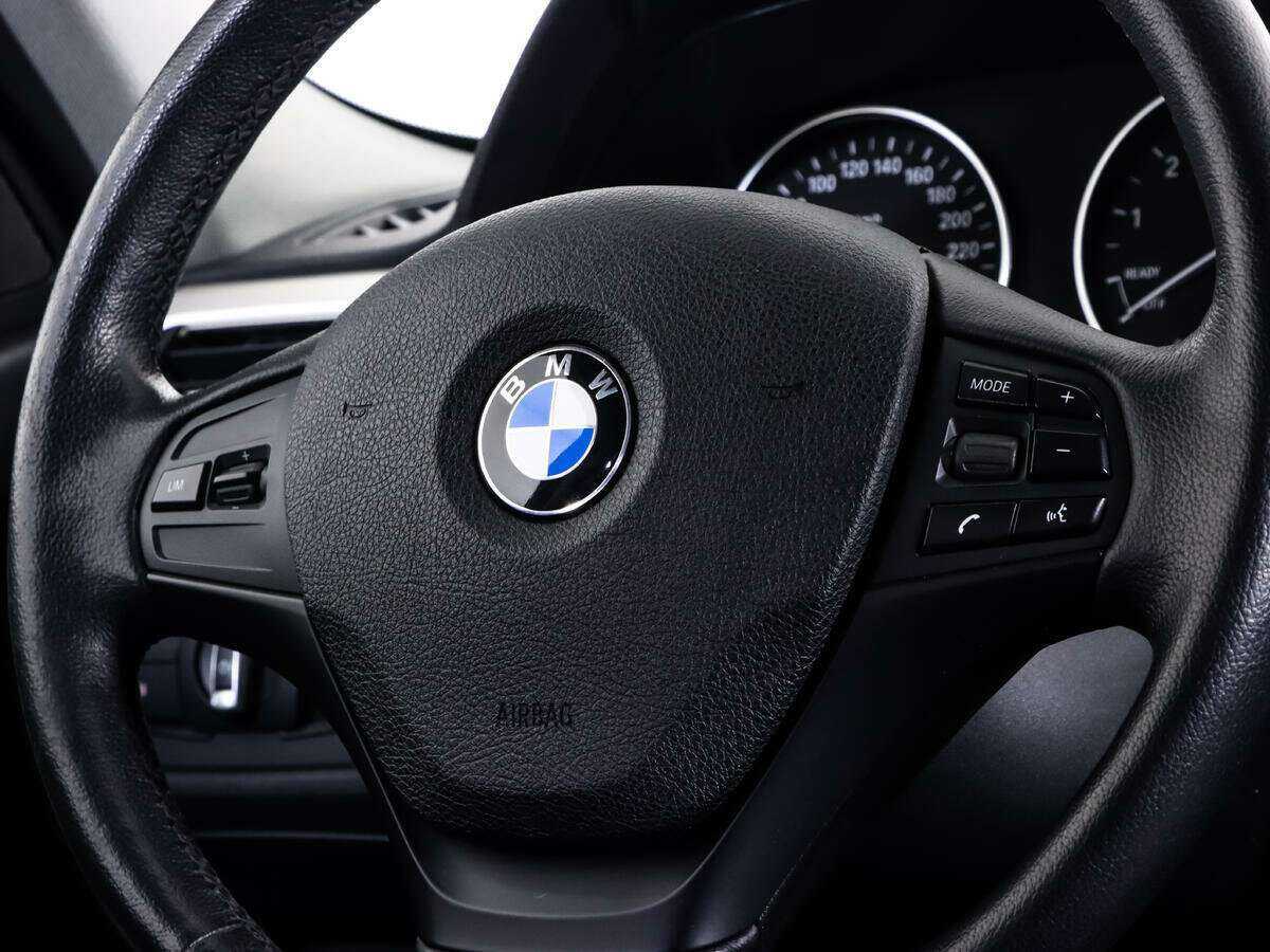 BMW 3 серии с пробегом — 2015 год. Фото: #12
