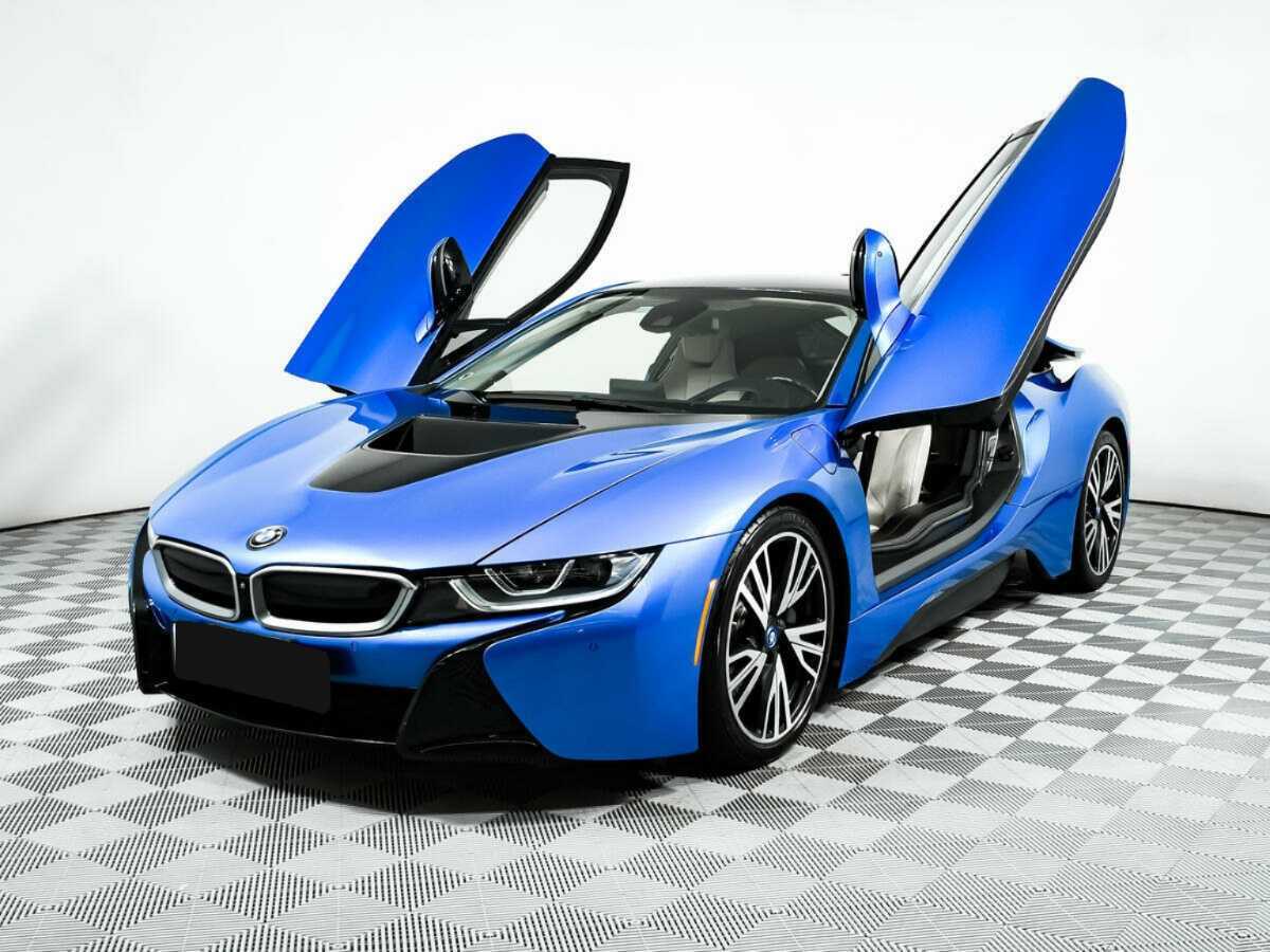 BMW i8 с пробегом — 2016 год. Фото: #17
