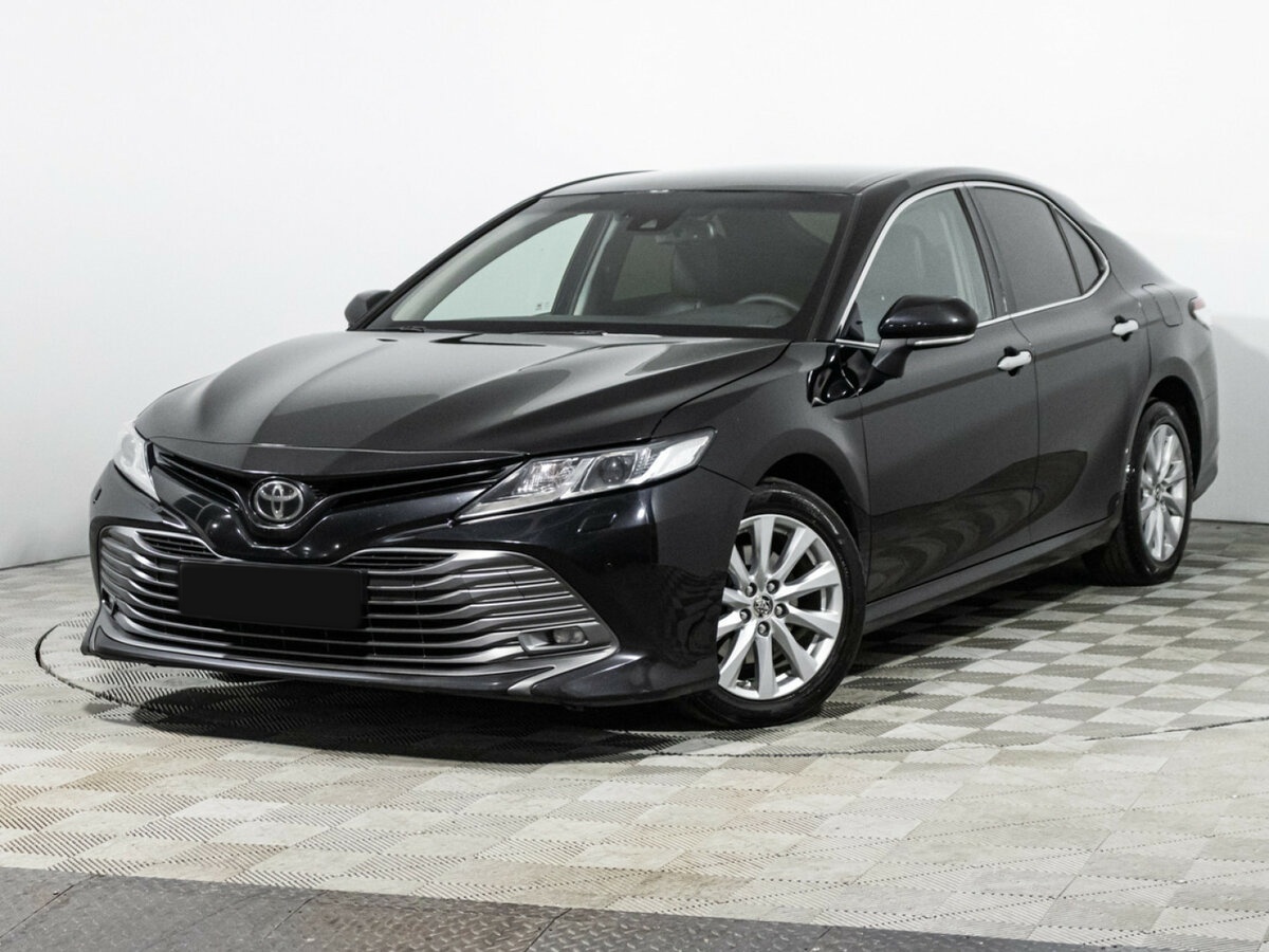 Toyota Camry с пробегом — 2019 год. Посмотреть фото