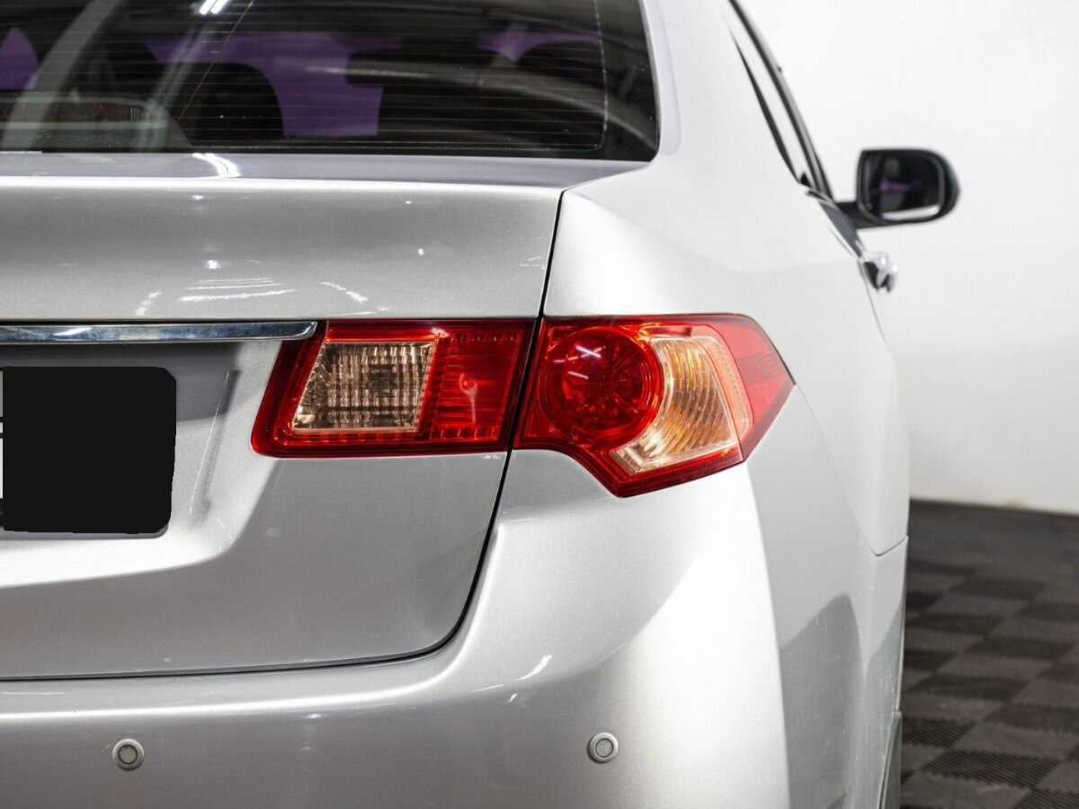 Honda Accord с пробегом — 2011 год. Фото: #6