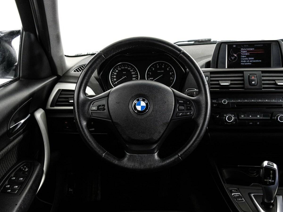 BMW 1 серии с пробегом — 2012 год. Фото: #9