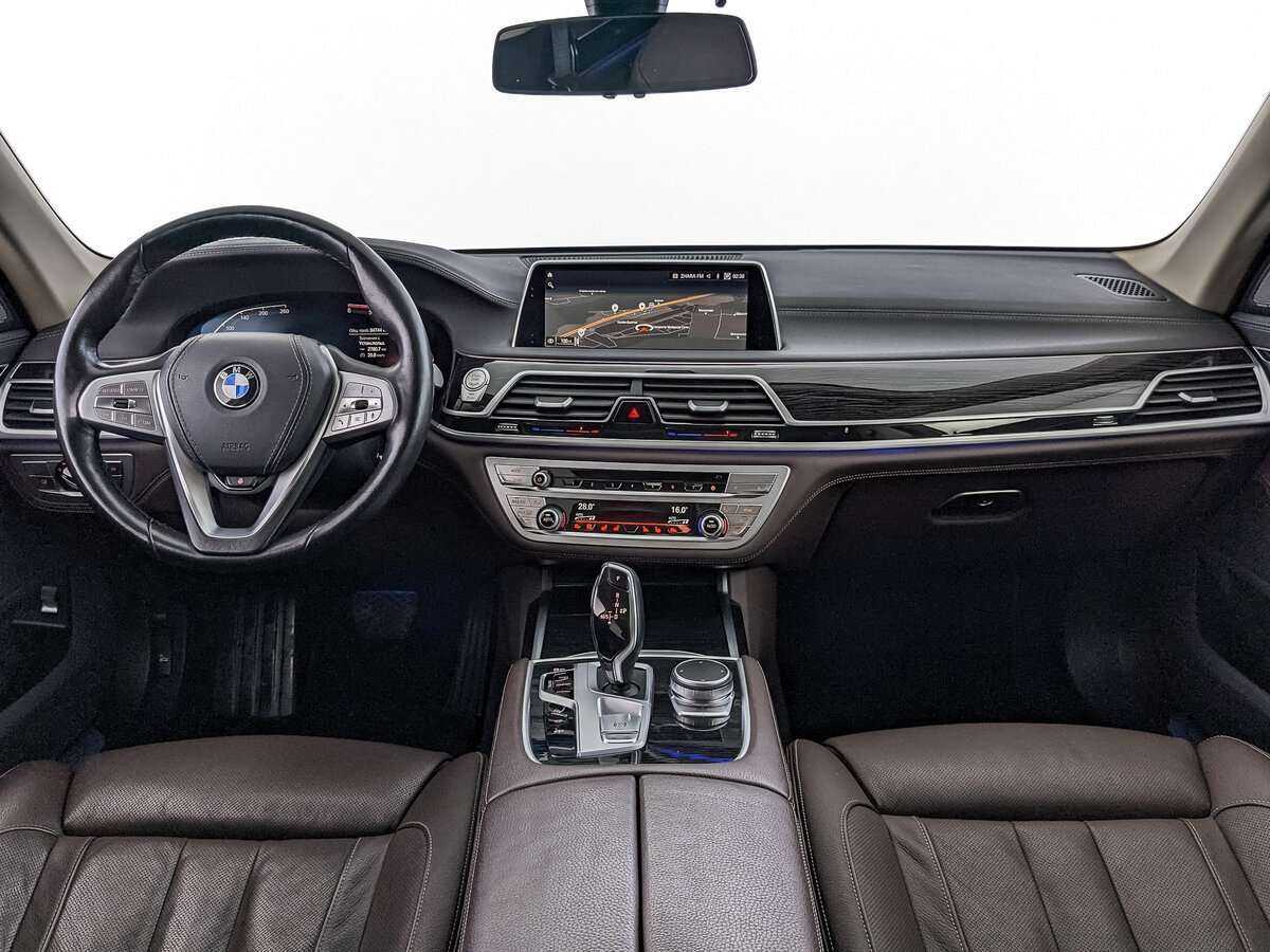 BMW 7 серии с пробегом — 2019 год. Фото: #9