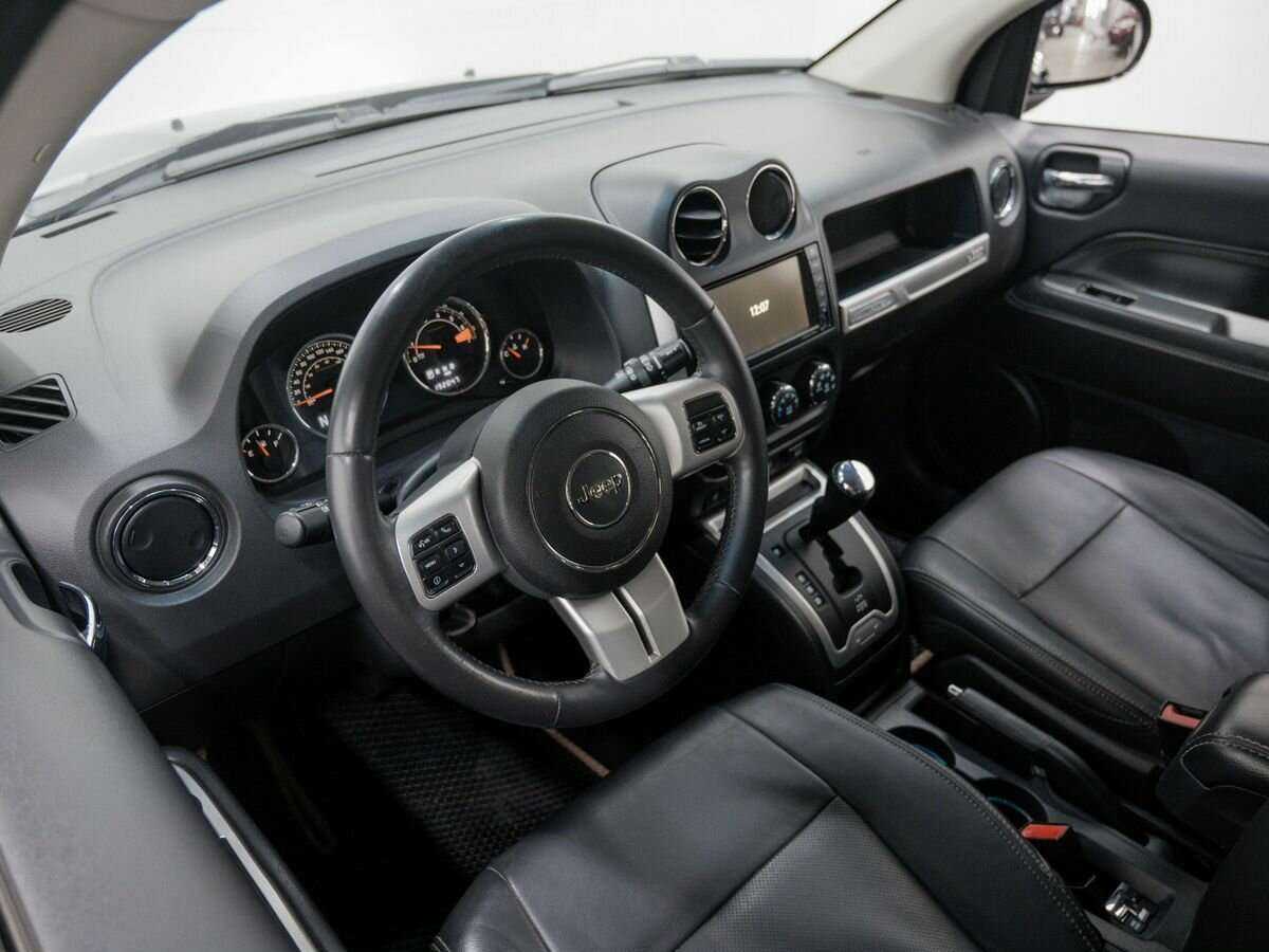Jeep Compass с пробегом — 2013 год. Фото: #12