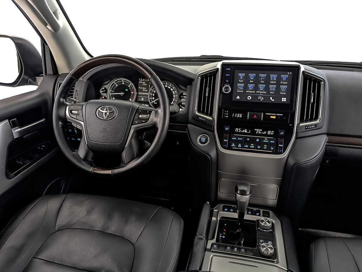 Toyota Land Cruiser с пробегом — 2019 год. Фото: #25