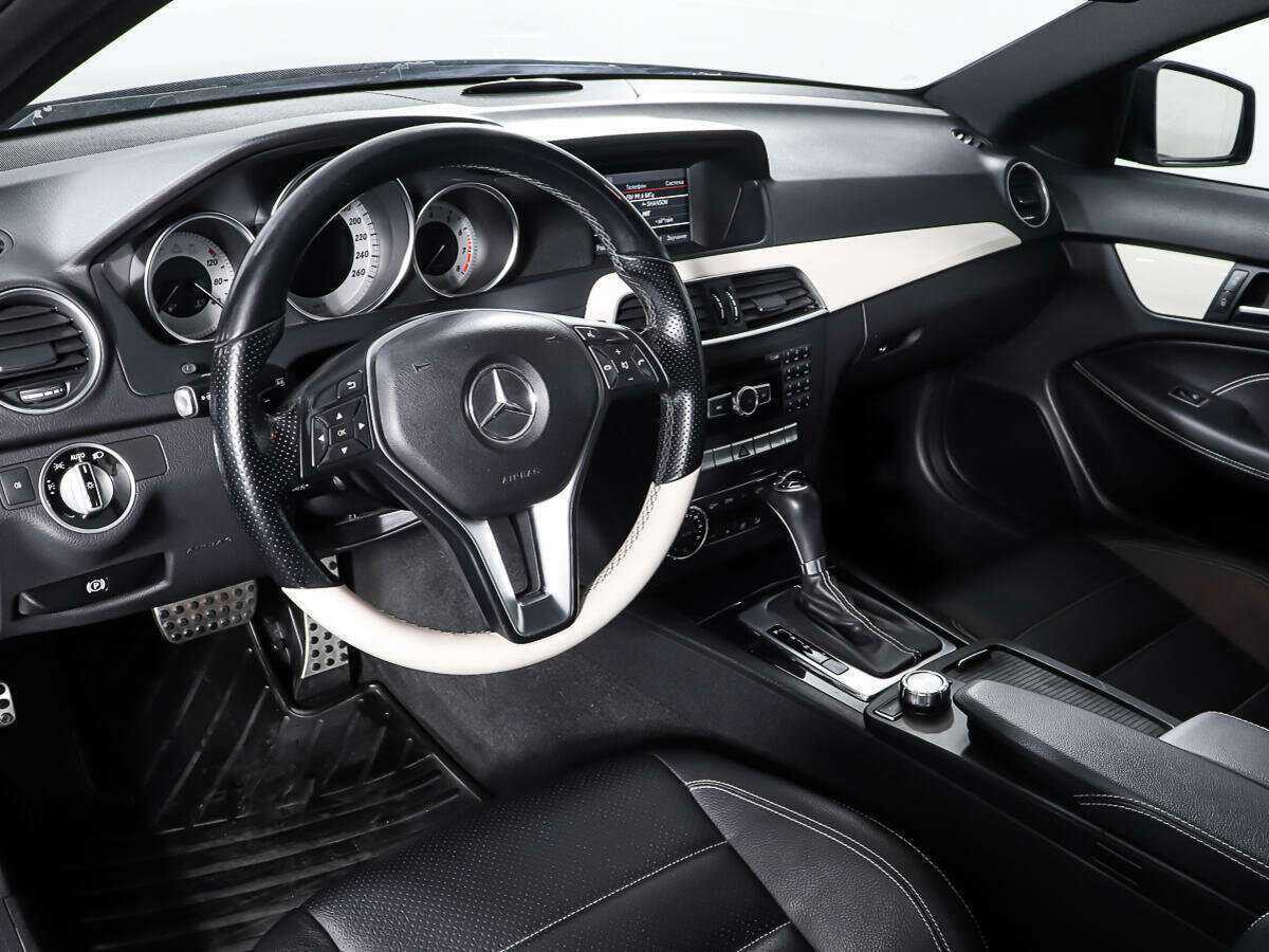Mercedes-Benz C-Класс с пробегом — 2012 год. Фото: #12