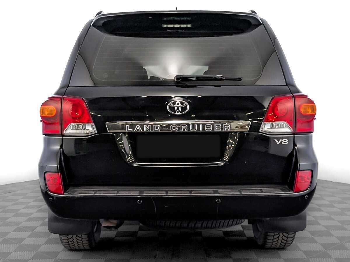 Toyota Land Cruiser с пробегом — 2014 год. Фото: #5
