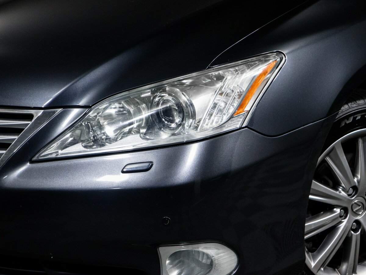 Lexus ES с пробегом — 2010 год. Фото: #15