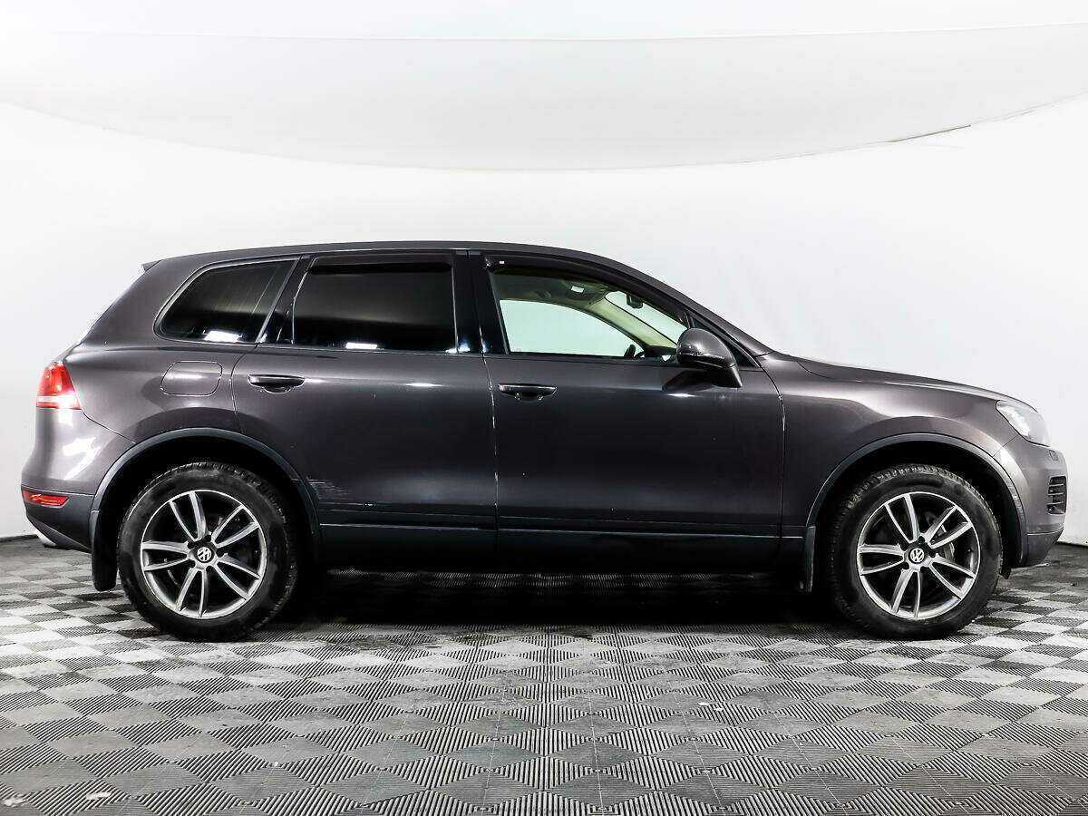 Volkswagen Touareg с пробегом — 2011 год. Фото: #3