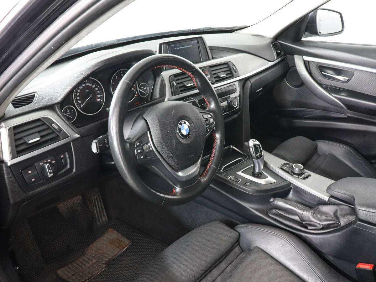 BMW 3 серии с пробегом — 2017 год. Фото: #6