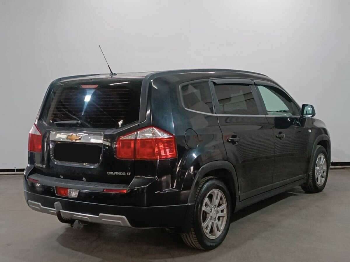 Chevrolet Orlando с пробегом — 2012 год. Фото: #7