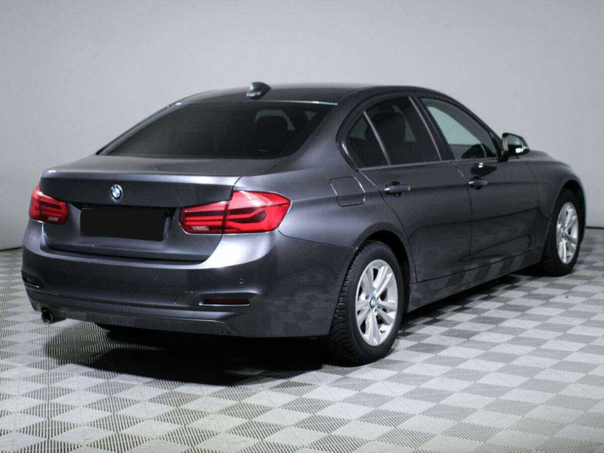 BMW 3 серии с пробегом — 2017 год. Фото: #4