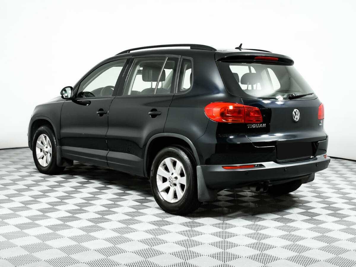 Volkswagen Tiguan с пробегом — 2012 год. Фото: #6
