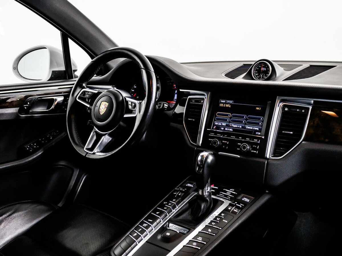 Porsche Macan с пробегом — 2014 год. Фото: #7