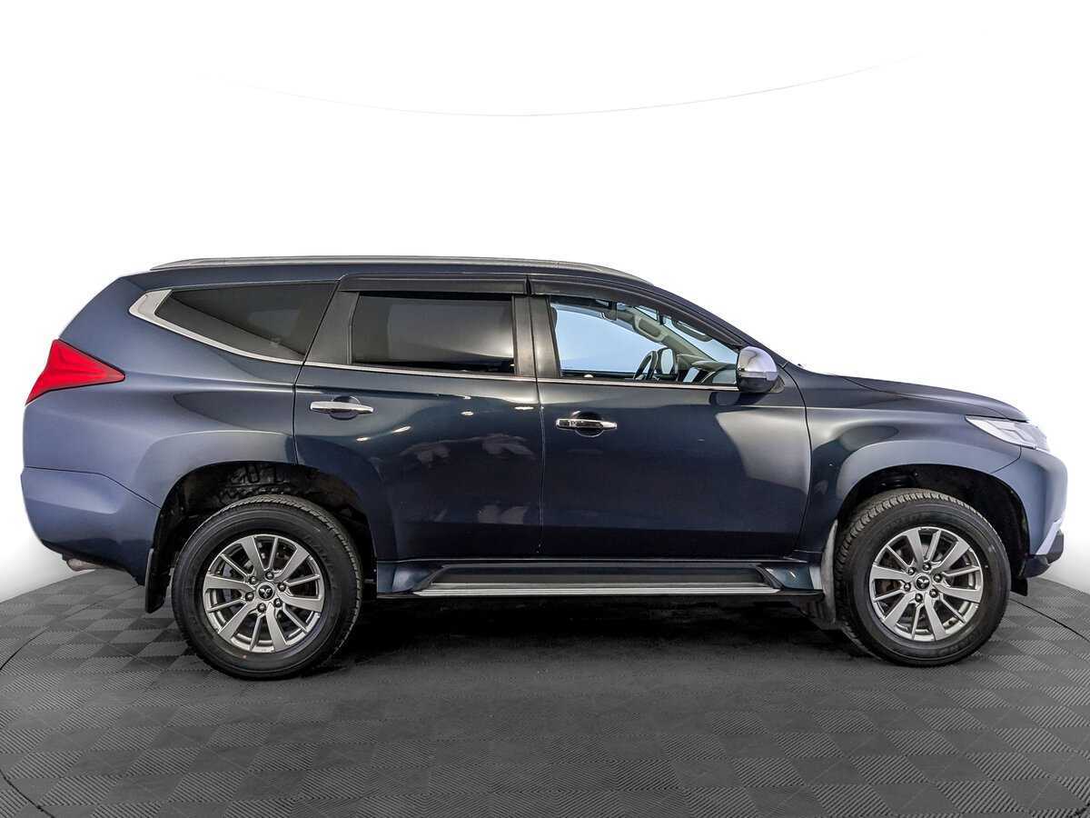 Mitsubishi Pajero Sport с пробегом — 2019 год. Фото: #2